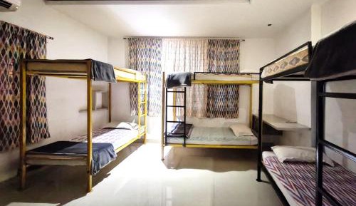 Bed in 6-Bed Mixed Dormitory Room