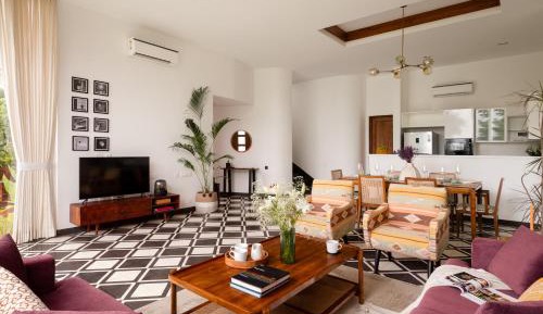 La Meira 02|Balcony|Poolside lounge|Full Power Back-Up|Cook Avl