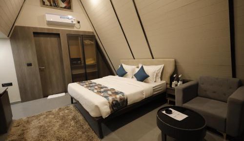Premium Cottage with Plunge Pool 