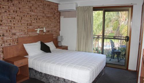 Queen Room with Balcony
