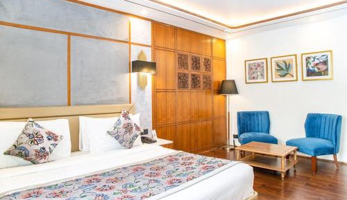 Deluxe Room (Complimentary 15% off on Two-way Airport Transfer)