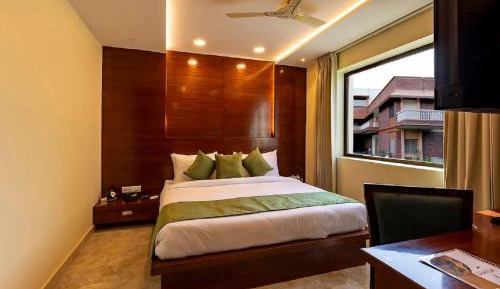 Superior King Room