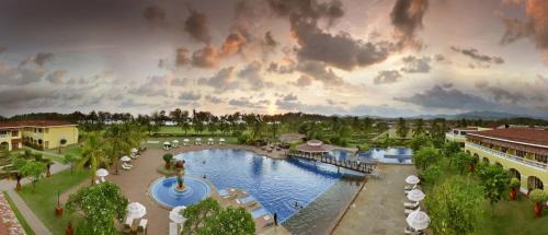 Pool View Suite King