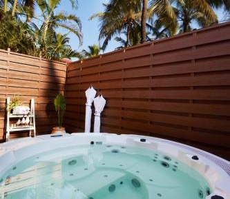Premium Cottage Sea View with Soak-tub - Twin