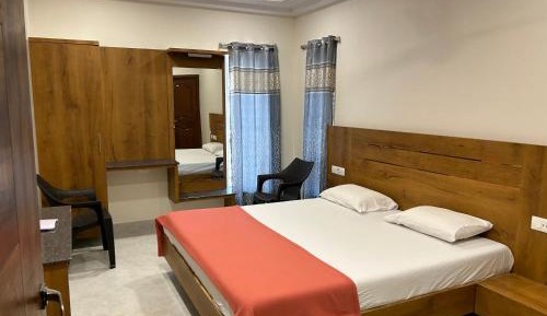 Deluxe King Room