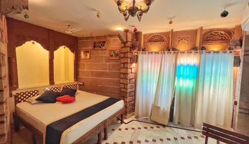Junior Suite with Balcony