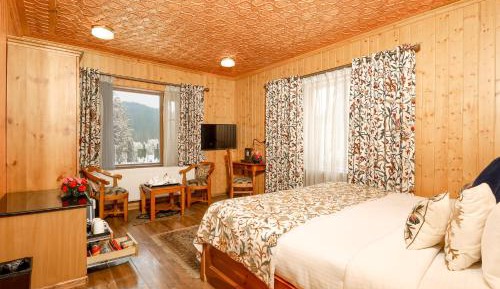 Super Premier Room