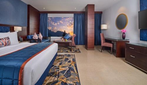 Superior King Room - Drop to Bangaga / Helipad once during the stay