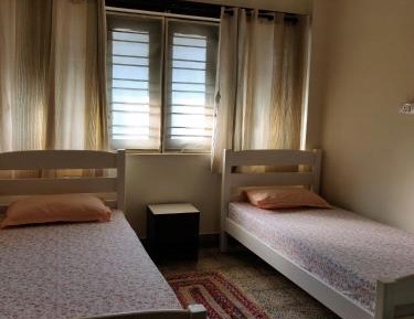 Standard Twin Room with Shared Bathroom