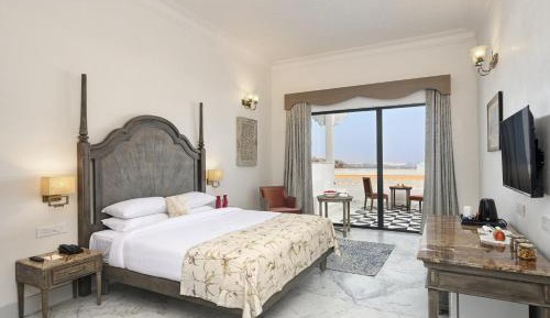 Deluxe Double Room with Balcony: Early Checkin by 3 hrs till July'26