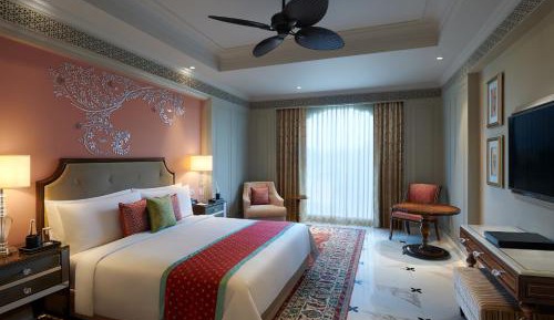 Palace King Room