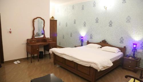 Deluxe Suite