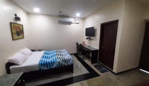 Queen Room