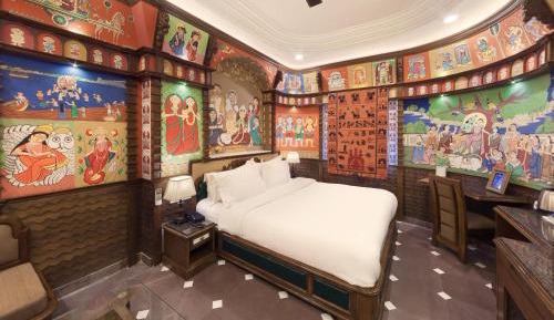 Luxury Room with Vintage Jeep tour, 10% discount on food & beverage at Native , Primitive & Peacock till 15th July, Evening tea experience at the property and pillow menu selections