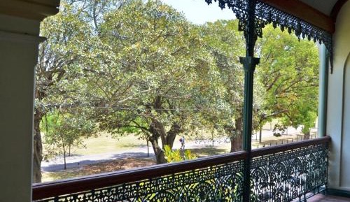 Heritage Queen Suite with Balcony