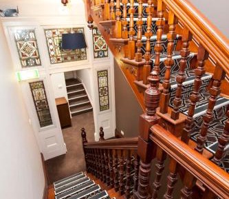 Heritage Queen Suite