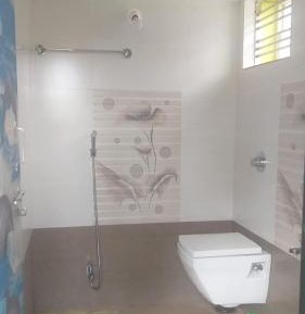 10-Bed Mixed Dormitory Room