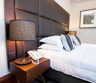 Luxury Queen Suite with Balcony