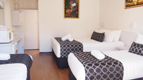 Deluxe Family Suite