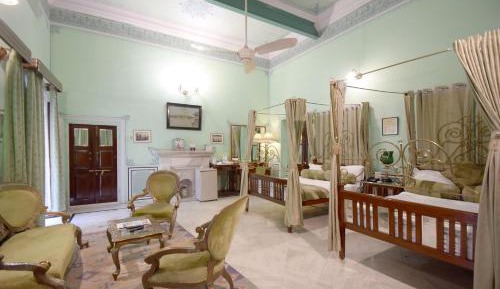 Deluxe Family Suite