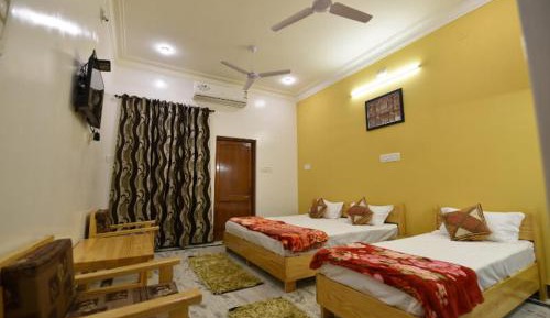Deluxe Triple Room