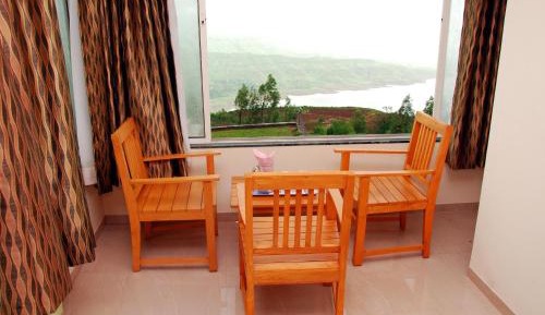 Premium Valley Facing Lake View
