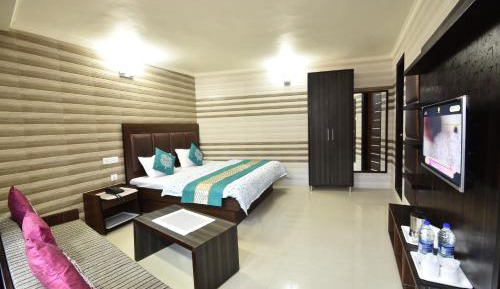 Deluxe Double Room with Balcony