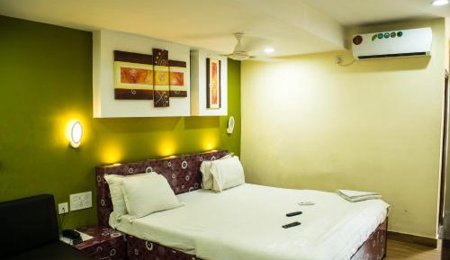 Deluxe King Room