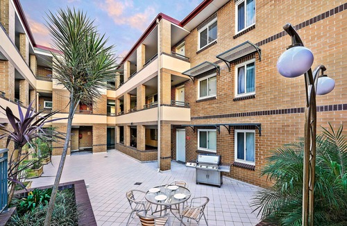 Burwood Hotel | Comfort Inn & Suites Burwood