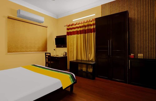 Connaught Place Hotel | Itsy Hotels Connaught Mews