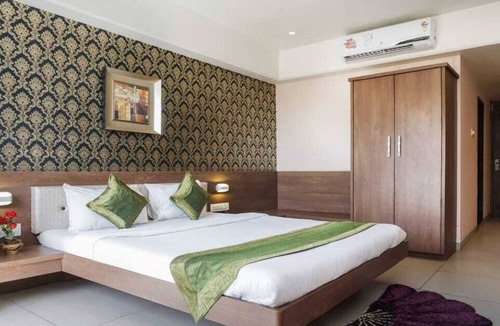 Satara Hotel | Shri Vitthal Mangalam