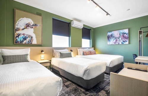 Mt Pritchard Hotel | Nightcap at Pritchards Hotel