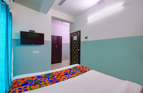 Block E Hotel | Fabhotel Luxury Stay