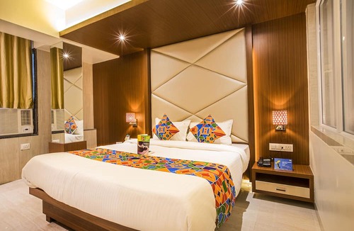 Kandivali Hotel | FabHotel Spring inn