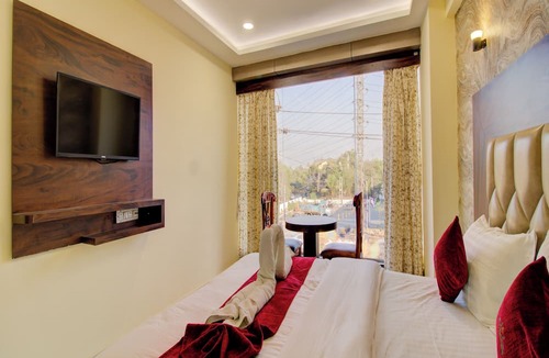Nilje Gaon Hotel | Hotel Samaira Residency