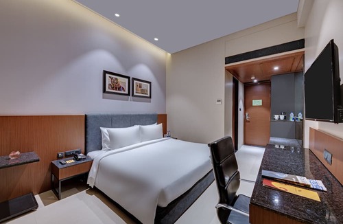 Gandhidham Hotel | The Neemaya Hotel