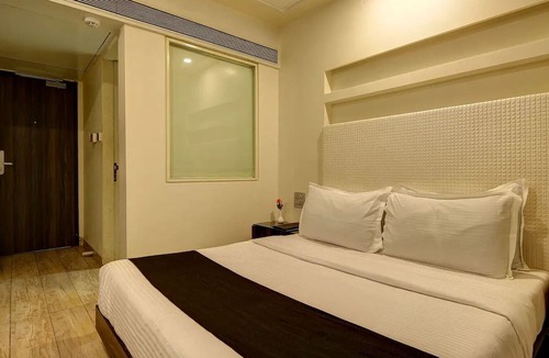 Juhu Hotel | Hotel Mumbai House Juhu