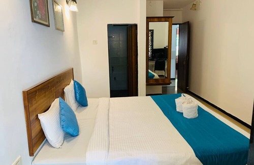 Caranzalem Hotel | Hotel Miramar, Miramar Beach, Goa