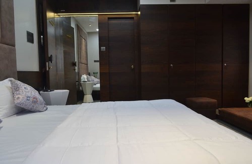 Mahim Apartment | Luxurious Sea View Apartment near Mahim Church, Raheja Hospital, 1BKC.