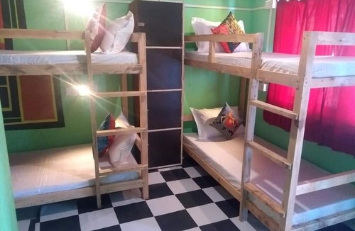 Bhagsu Nag Hostel | EL PROFESOR MCLEODGANJ