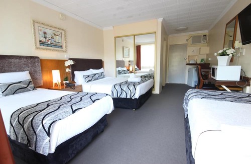 East Maitland Hotel | Molly Morgan Motor Inn