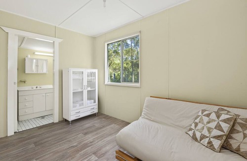 Dunbogan House | Diamond Waters Caravan Park