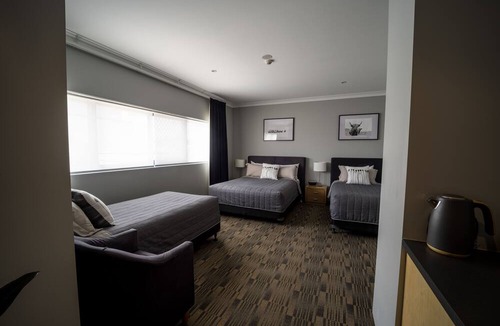 East Maitland Hotel | The Windsor Castle Hotel