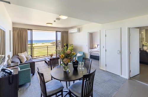 Wollongong Hotel | Best Western City Sands - Wollongong Golf Club