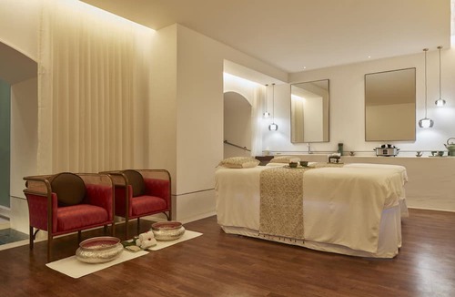 Wellington Pier Hotel | The Taj Mahal Palace Mumbai