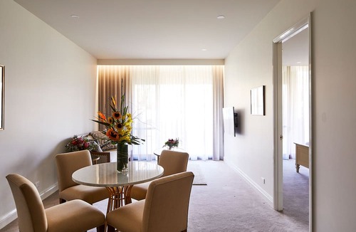 Kingston Hotel | Knightsbridge Canberra
