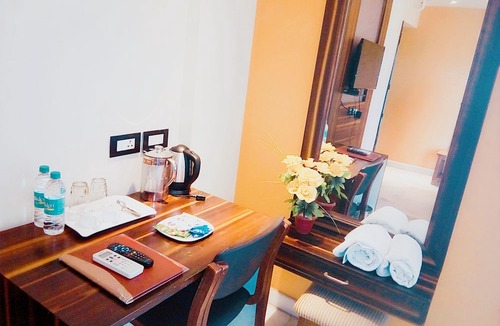Manipal Hotel | Hotel Madhuvan Serai