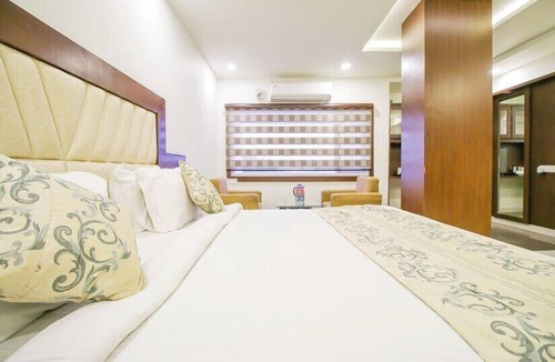 Katni Hotel | Hotel Grand Meridian