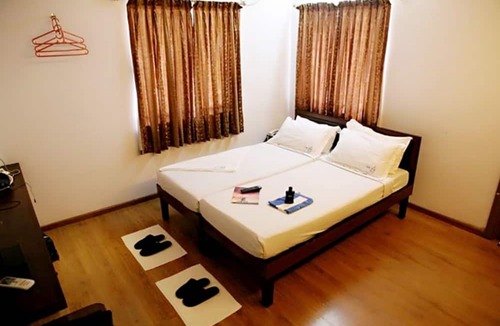 Sholinganallur Hotel | Seven Stones Stays