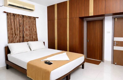Sholinganallur Hotel | Seven Stones Stays
